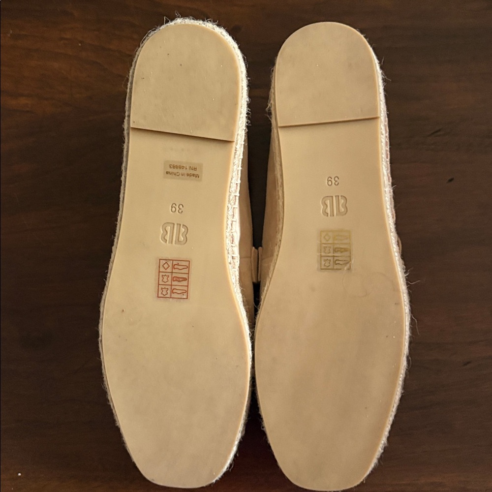Bibi Lou Beige Suede Slip-On Espadrille Loafers RN 148883 Size 39 (8-8.5) - Picture 2 of 5